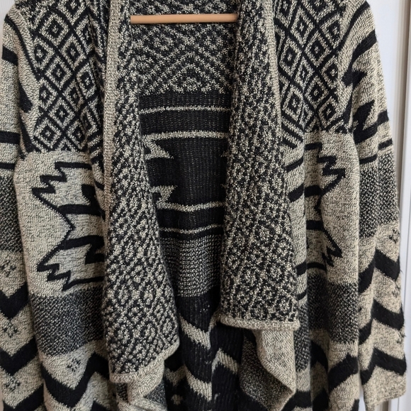 Womens Lightweight Tribal LongSleeve OpenFront Drape Cardigan Loose Casual M - Picture 6 of 15